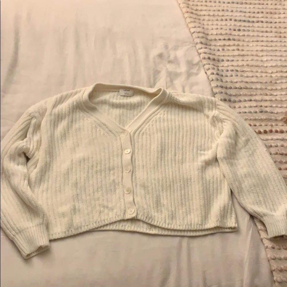 Cream Aritzia/Wilfred knitted sweater